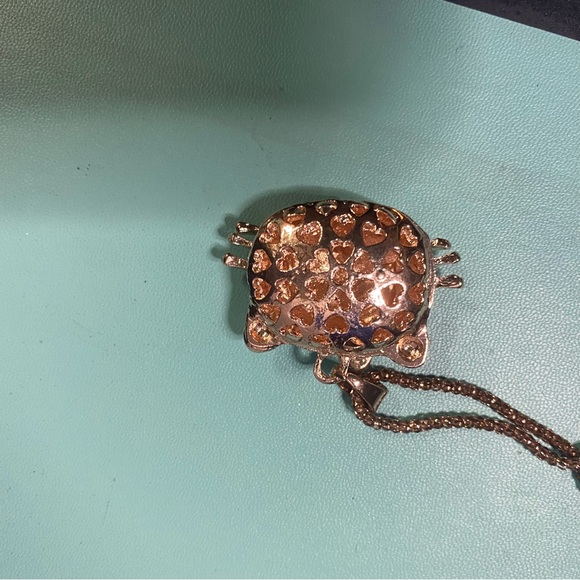 Betsey Johnson Gold Hello Kitty Pendant Necklace with Red Bow - Picture 3 of 6